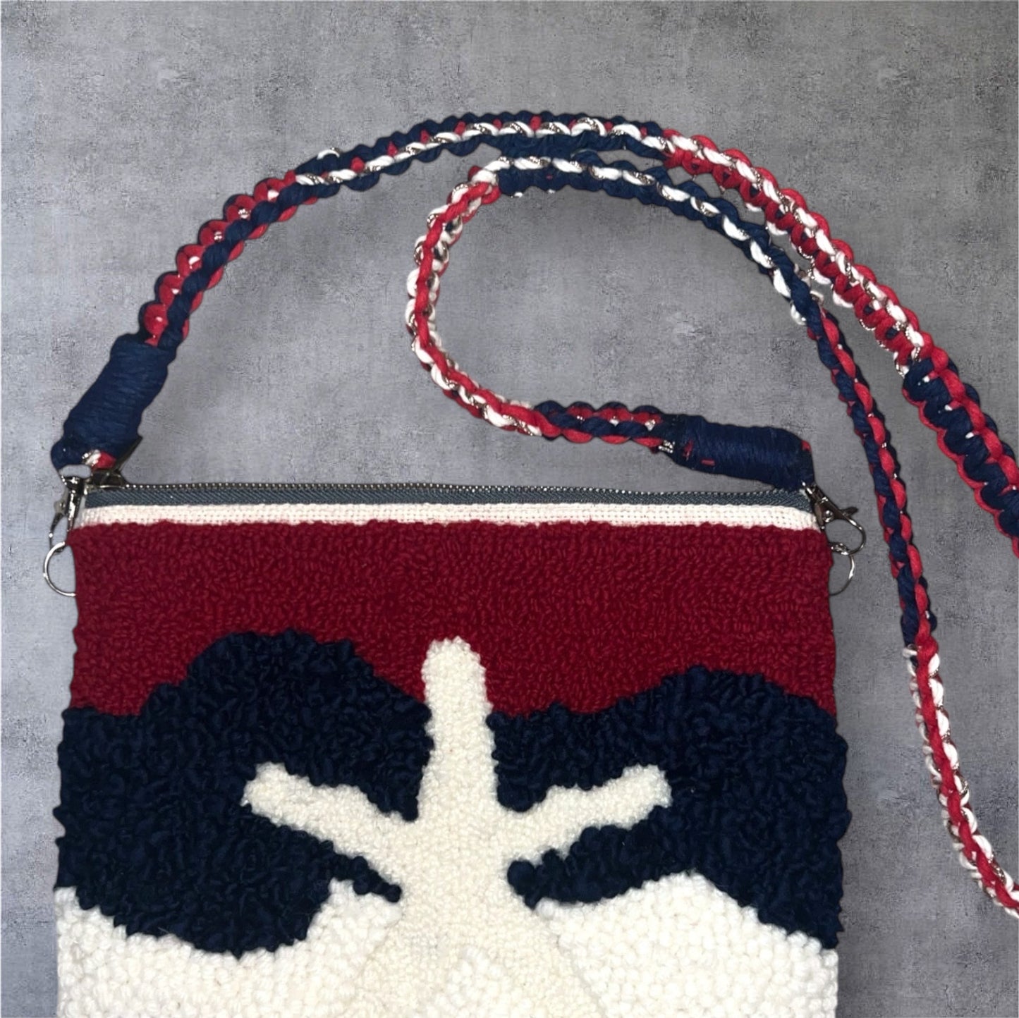Patriotic Wavy Zipper Purse