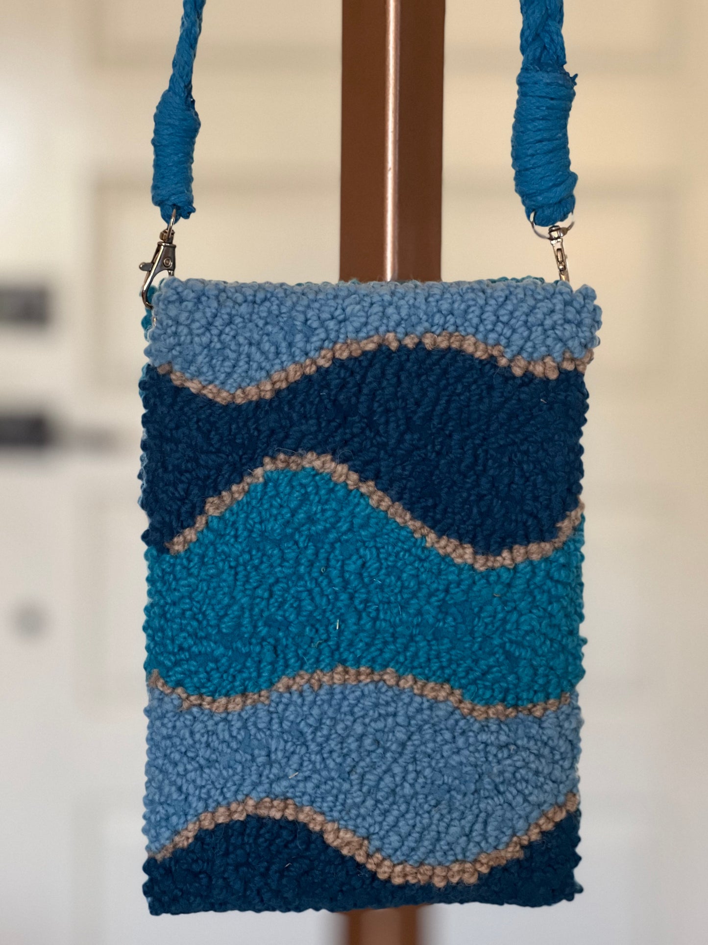 Wavy Cell Purse