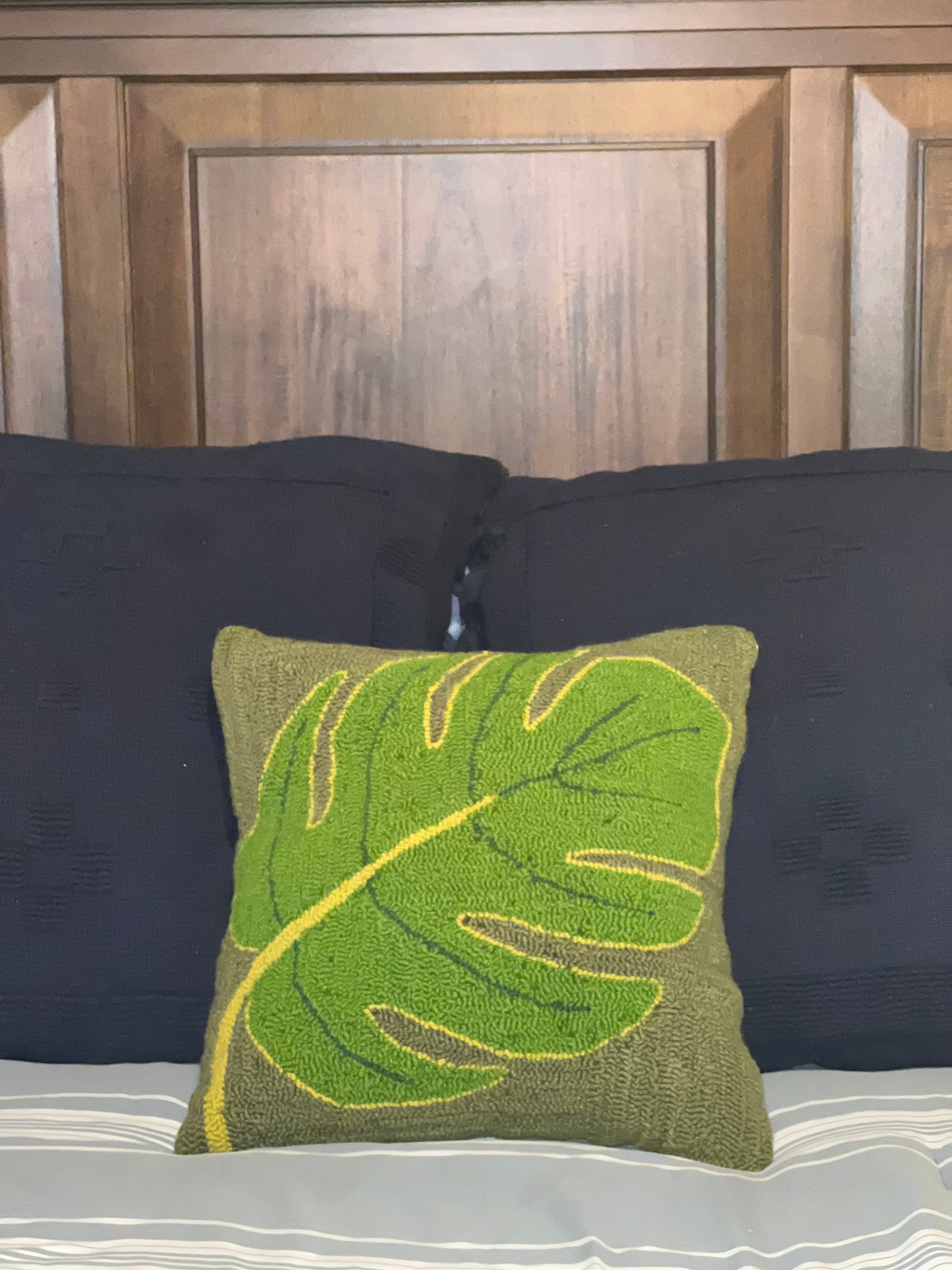 Monstera Leaf Decorative Pillow